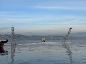 KOCAELİ (AA) – Kocaeli'de tersanede batan yüzer havuzdaki 24 kişi