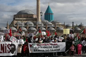 KONYA (AA) – Konya'da kadınlar, İsrail'in Gazze'ye yönelik saldırılarında hayatını