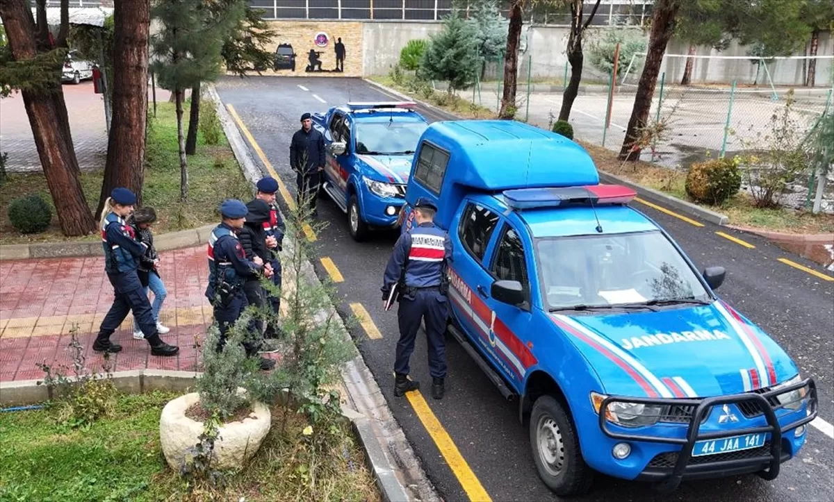 Malatya'da bir evden altın gasbeden zanlı tutuklandı