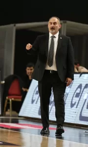 - Manisa Büyükşehir Belediyespor: 81 - Türk Telekom: 67