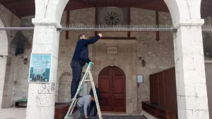 MUĞLA (AA) – Muğla'nın Ortaca ilçesinde bir caminin çeşitli yerlerine