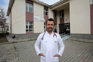 MUŞ (AA) – Muş'un Hasköy ilçesinde bir hasta ile yakını,