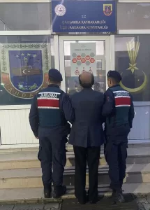 SAMSUN (AA) – Samsun'da jandarma ekiplerince çeşitli suçlardan aranan ya