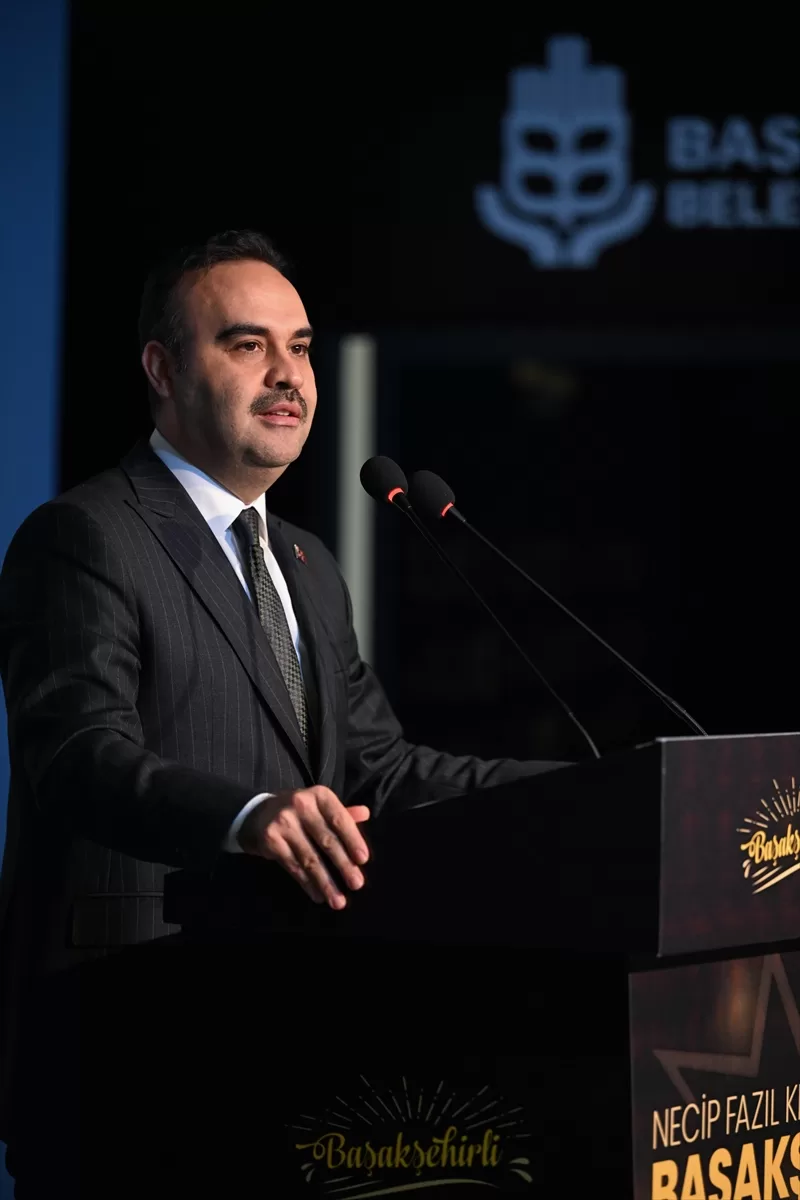 Sanayi ve Teknoloji Bakanı Kacır, Necip Fazıl Kısakürek Başakşehir Kültür Yaşam Parkı'nın açılışında konuştu:
