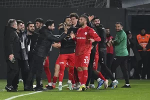 - Siltaş Yapı Pendikspor: 1 - MKE Ankaragücü: 1