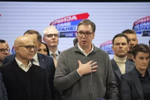 - Vucic, resmi olmayan ilk sonuçların ardından, 2012'den bu yana