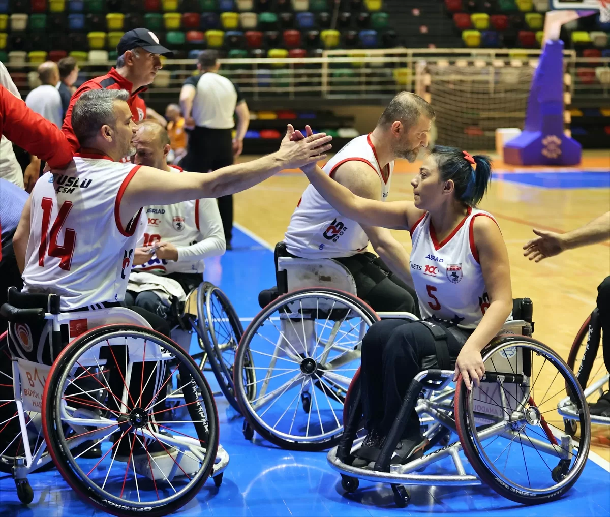 Tekerlekli Sandalye Basketbolda takımının kadın sporcusu Arıkan, mücadelesiyle takdir topluyor