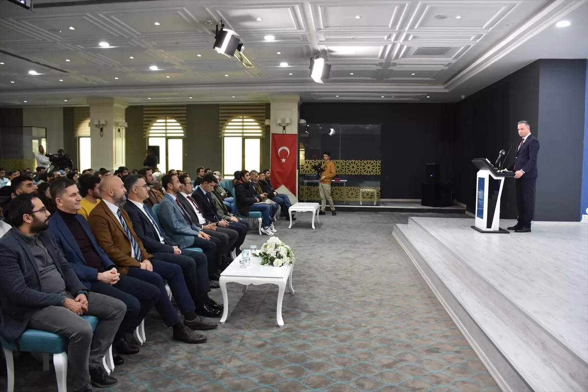 TİKA Başkanı Serkan Kayalar Bursa'da üniversite öğrencileriyle bir araya geldi: