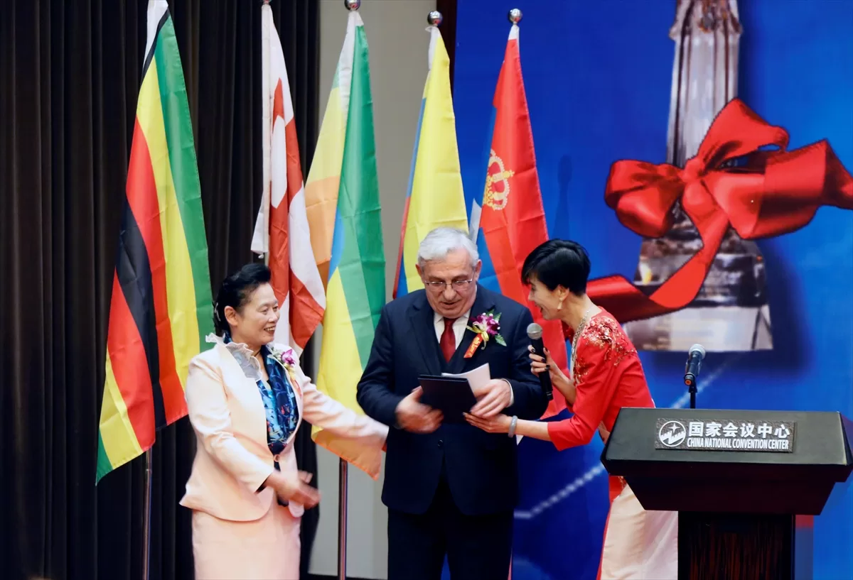 Türkiye'nin Pekin Büyükelçisi Musa'ya, Çin'de “Yılın Haber Şahsiyeti Ödülü” verildi