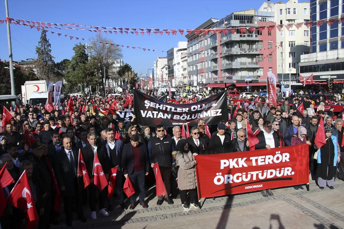 Uşak'ta “Şehitleri Anma ve Teröre Lanet” yürüyüşü düzenlendi