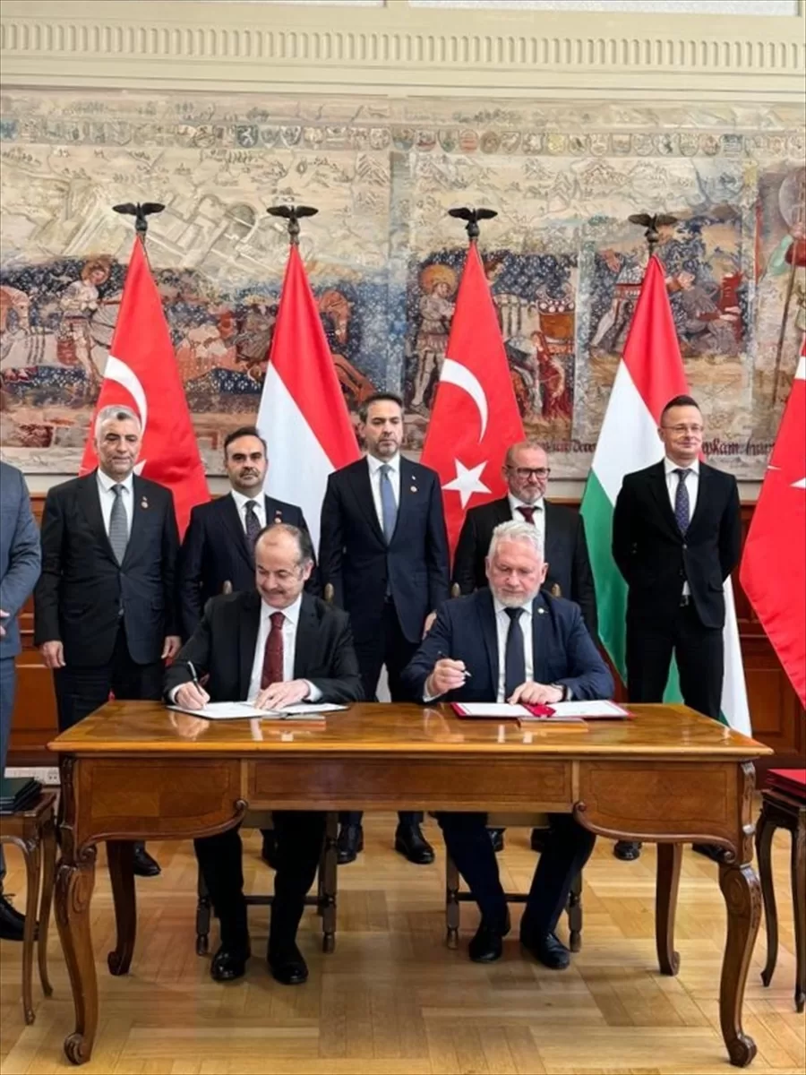YEE ile Eötvös Lorand Üniversitesi, Türkoloji alanında işbirliği protokolü imzaladı