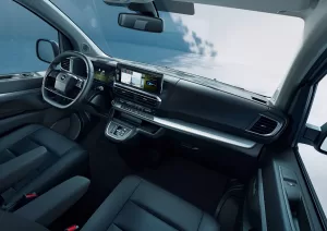 - Opel'in yüksek teknolojiyle donatılmış elektrikli motoruyla güçlendirilen yeni Combo