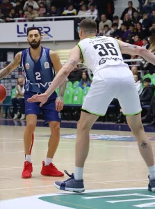 - Yukatel Merkezefendi Belediyesi Basket: 64 - Onvo Büyükçekmece Basketbol: