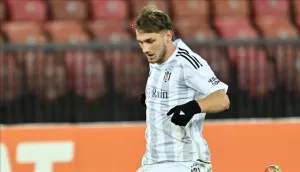 İSTANBUL (AA) – Beşiktaş, altyapıdan yetişen 18 yaşındaki futbolcu Semih