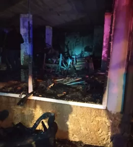 ADANA (AA) – Adana'nın merkez Seyhan ilçesinde, bir mobilya imalathanesinde