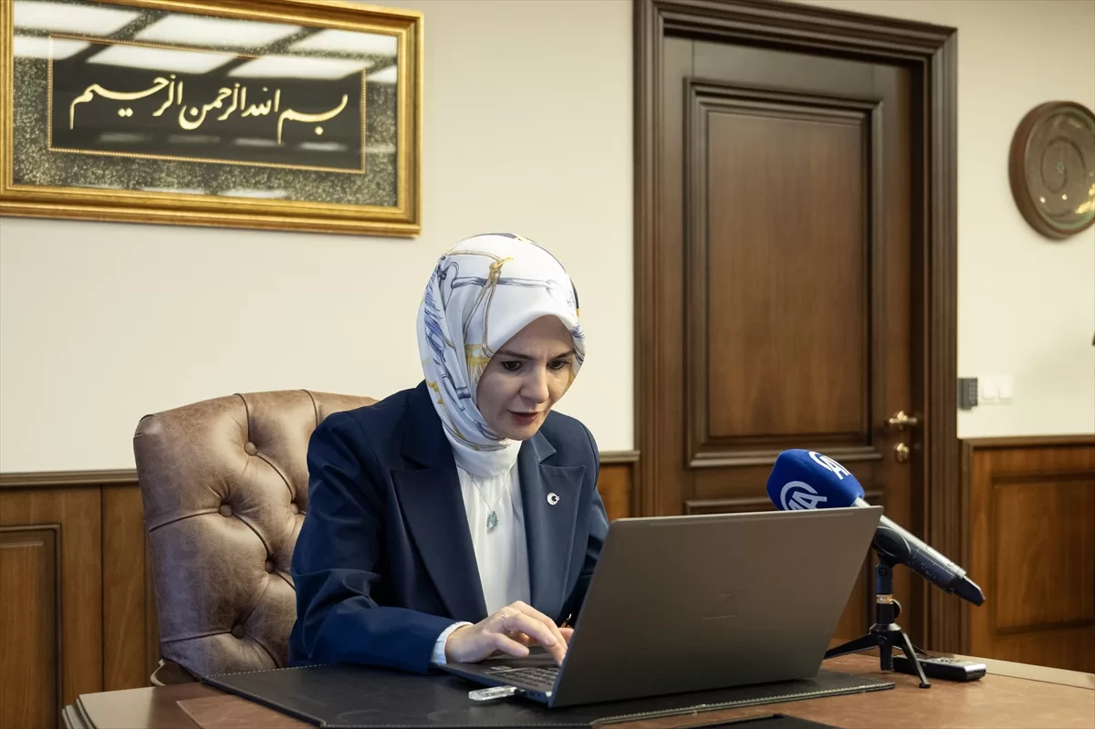 Aile ve Sosyal Hizmetler Bakanı Mahinur Özdemir Göktaş, AA'nın “Yılın Kareleri” oylamasına katıldı