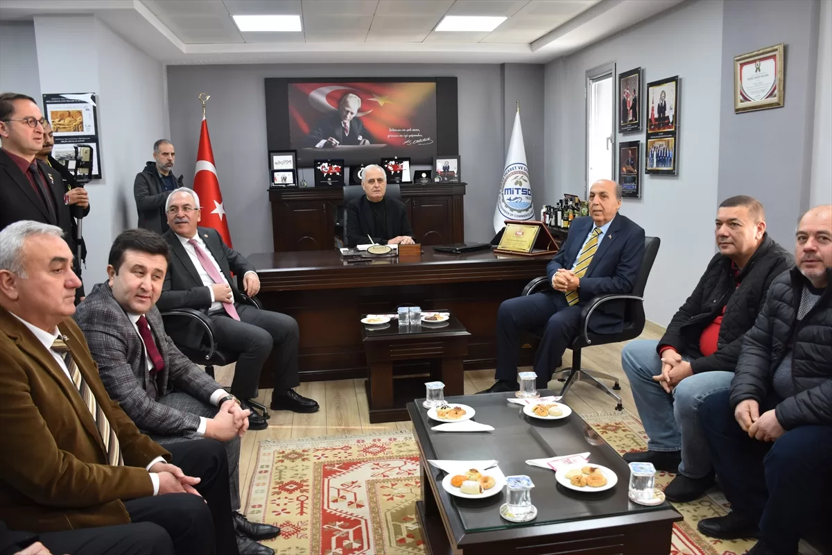 AK Parti Muğla Büyükşehir Belediye Başkan adayı Ayaydın, Milas'ta ziyaretlerde bulundu