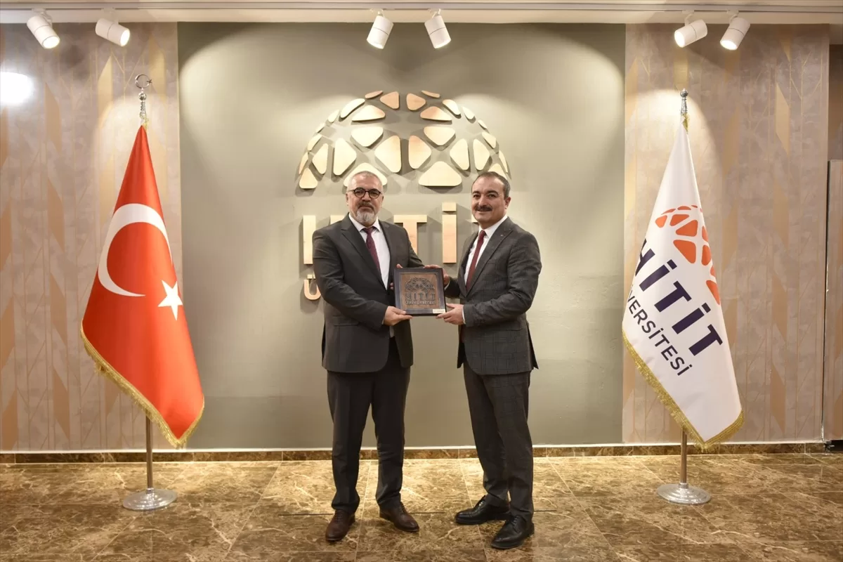 Alevi-Bektaşi Kültür ve Cemevi Başkanı Özdemir, Çorum'da “Canlar Buluşuyor” etkinliğine katıldı