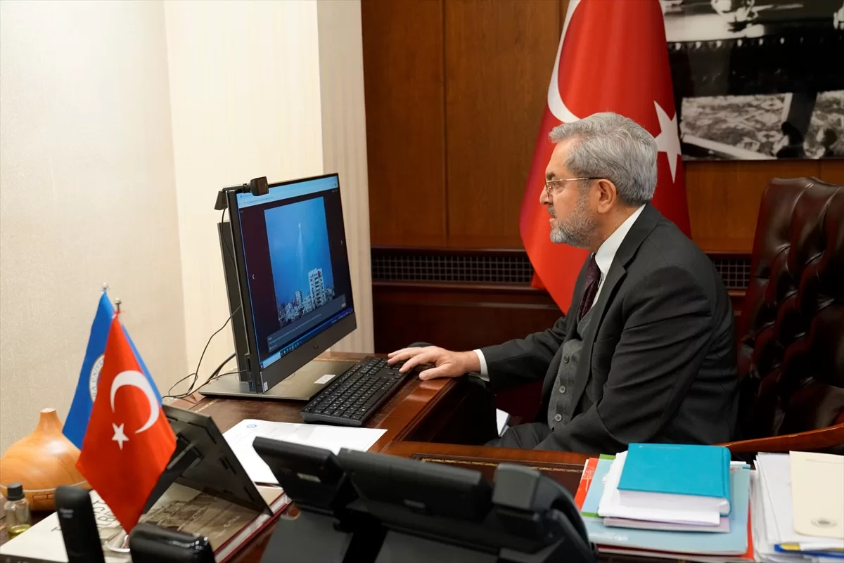 Ankara Üniversitesi Rektörü Ünüvar, AA'nın “Yılın Kareleri”ne oy verdi