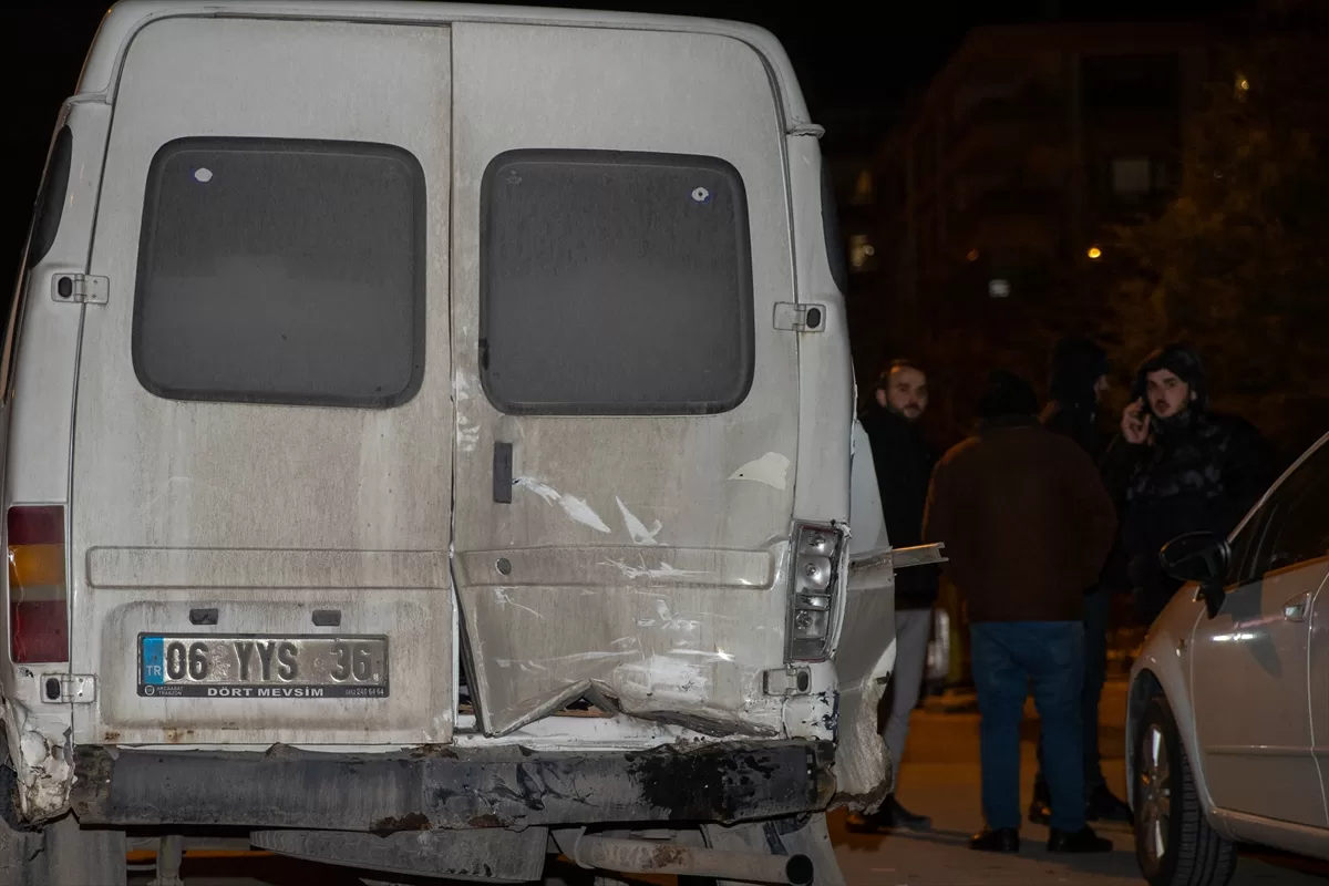 Ankara'da freni patlayan kamyon 10 araca çarptı, 3 kişi yaralandı