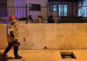 İSTANBUL (AA) – Arnavutköy'de bakım çalışması sırasında asansör boşluğuna düşen