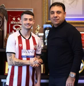 İSTANBUL (AA) – Beşiktaşlı futbolcu Kerem Atakan Kesgin, sezon sonuna