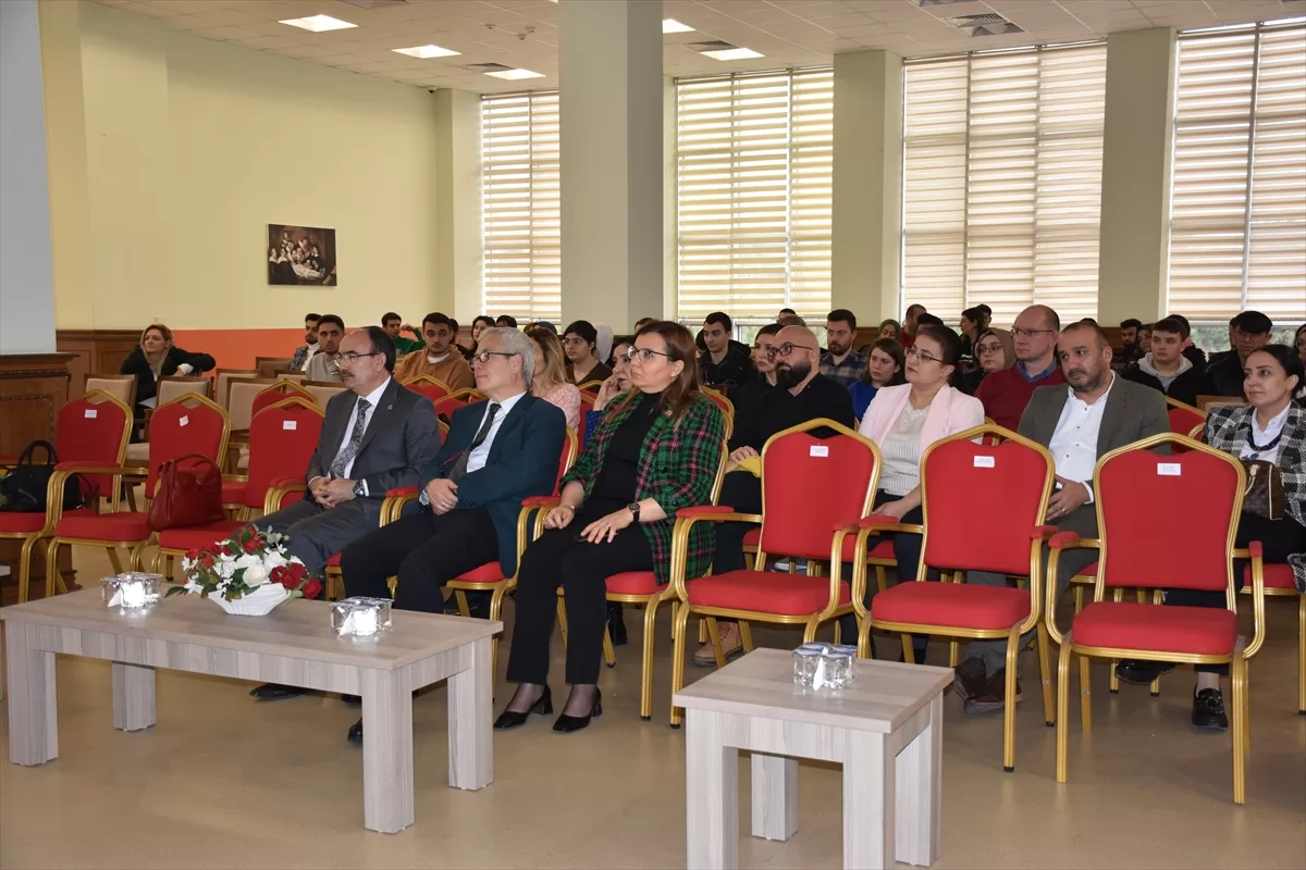 BİLECİK (AA) – Bilecik Şeyh Edebali Üniversitesinde (BŞEÜ), "Osmanlı'dan Günümüze