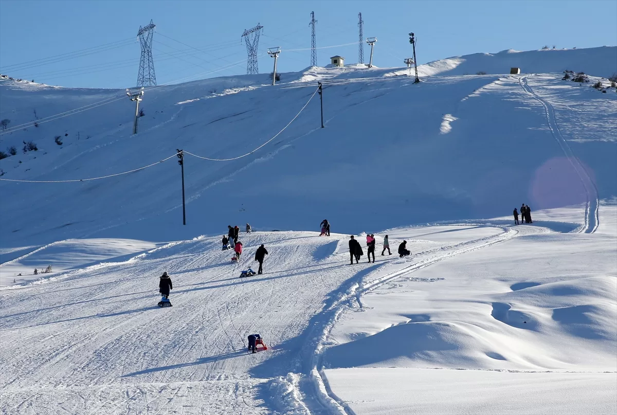Bitlis'te kayak sezonu açıldı