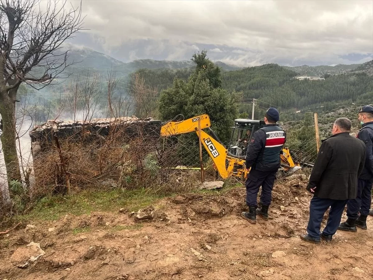 Burdur'da evinde yangın çıkan yaşlı kadın öldü