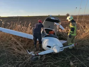 BURSA (AA) – Bursa'nın Yenişehir ilçesinde zorunlu iniş yapan eğitim