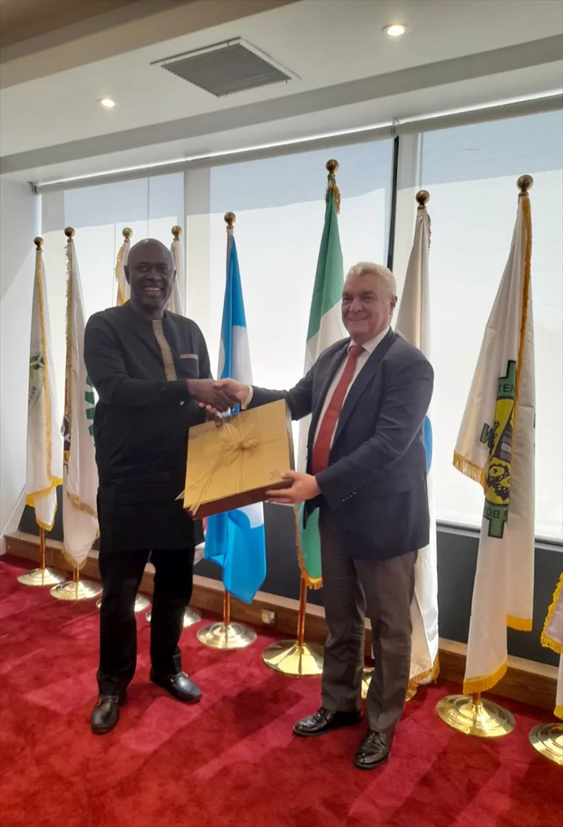 Büyükelçi Bayraktar, Nijerya Petrol Kaynaklarından Sorumlu Devlet Bakanı Lokpobiri ile görüştü