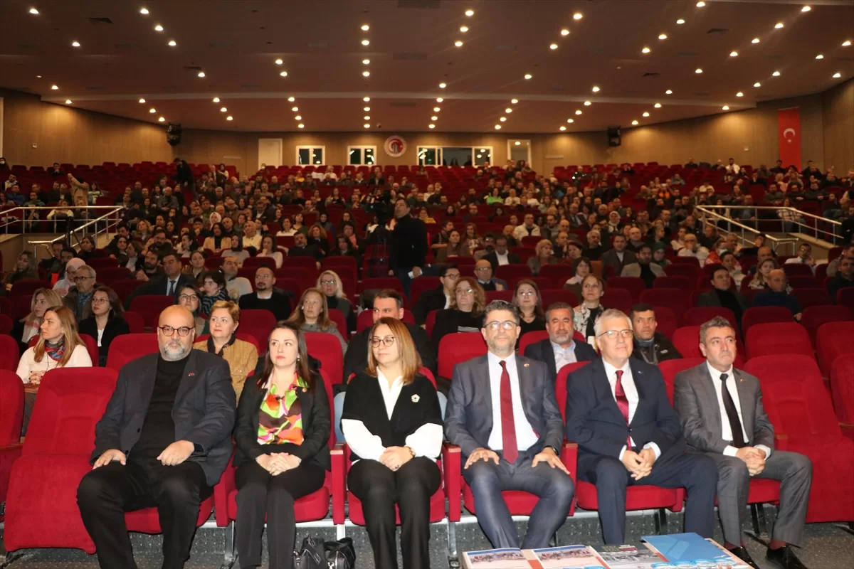 Çanakkale'de “Yükseköğretimde Kalite Güvence Sistemleri ve Akreditasyon” konferansı düzenlendi