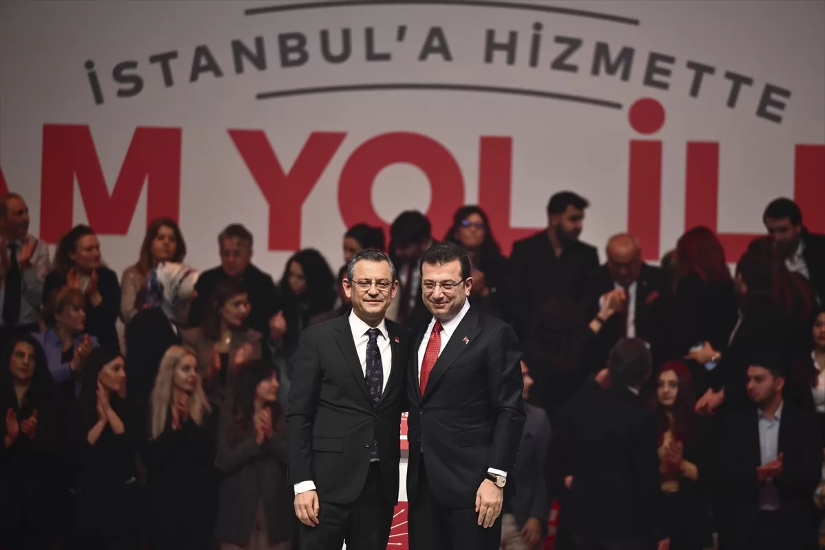 CHP Genel Başkanı Özel, İstanbul'daki aday tanıtım toplantısında konuştu: