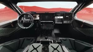 - Dacia'nın resmi W2RC takımı Dacia Sandriders, 2025'te Dakar'da ve