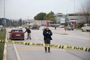 DENİZLİ (AA) – Denizli'nin Pamukkale ilçesinde otomobilin çarptığı kadın hayatını