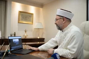 - "İşgalci İsrail'in bombaları altında bebeklerin, masumların öldüğünü biliyoruz. Bunları