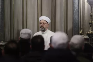 İSTANBUL (AA) – Diyanet İşleri Başkanı Ali Erbaş, Eyüp Sultan