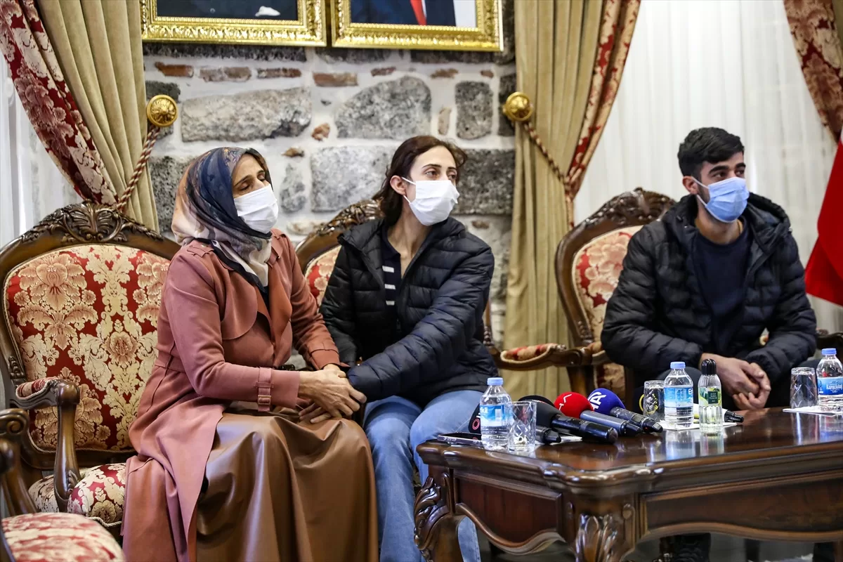 Diyarbakır annelerinden biri daha evladına kavuştu