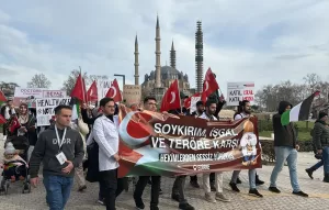 EDİRNE (AA) – Edirne'de İsrail'in Gazze'ye yönelik saldırıları sessiz yürüyüşle