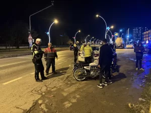 EDİRNE (AA) – Edirne'de, şehir içinde bahis karşılığı yarış yapan