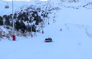 ERZİNCAN (AA) – Erzincan'daki Ergan Dağı Kış Sporları ve Kayak