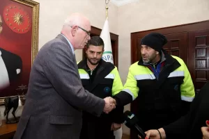 ESKİŞEHİR (AA) – Eskişehir'de Odunpazarı Belediyesi Temizlik İşleri Müdürlüğü çalışanı,