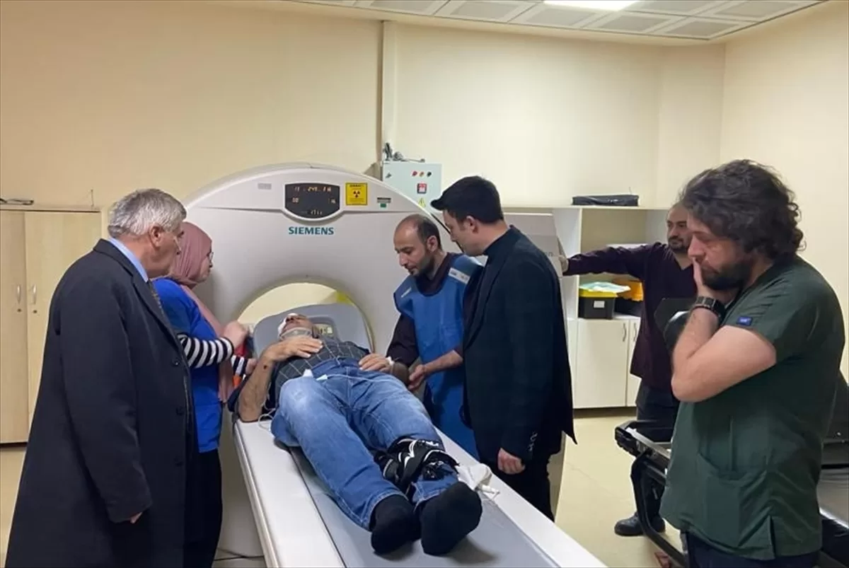 KARS (AA) – Kars'ta iki otobüs ile bir kamyonun karıştığı