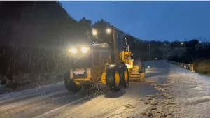 ANTALYA (AA) – Antalya'nın Kaş ilçesinde şiddetli dolu nedeniyle kapanan