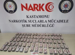 KASTAMONU (AA) – Kastamonu'da 4 bin 514 uyuşturucu hap ele