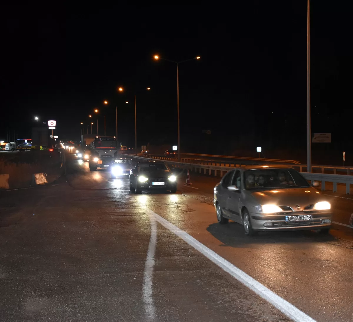 “Kilit kavşak” Kırıkkale'de trafik yoğunluğu yaşanıyor