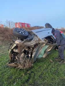 KIRKLARELİ (AA) – Kırklareli'nin Lüleburgaz ilçesinde şarampole devrilen otomobildeki sürücü