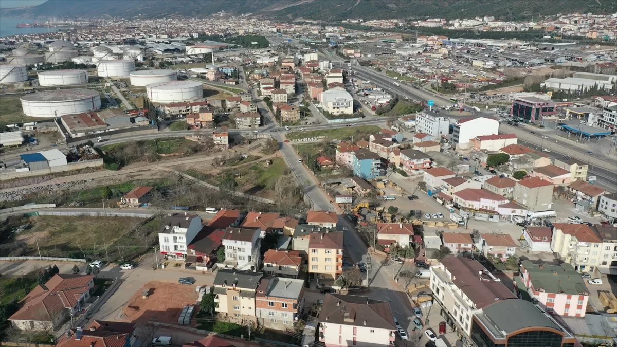 Kocaeli'de sanayi tesislerine yakın riskli alanda oturanların taşınması için çalışmalar sürüyor