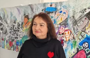 - Çağlar'ın, Hatay'daki depremzede çocukların çizdiği resimleri bir araya getirdiği