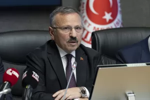 - Komisyon, TBMM Genel Kurulu tarafından HSK'ya seçilecek bir üye